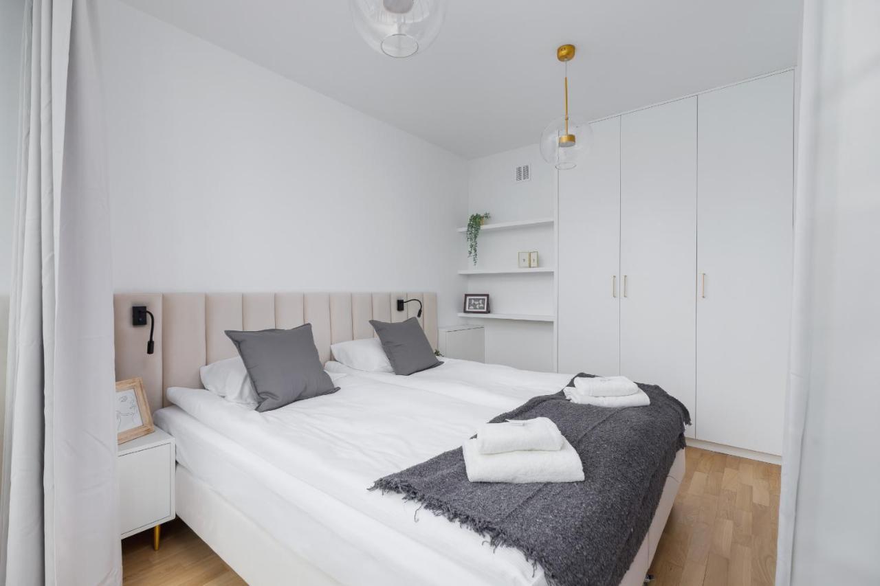 Politechnika Krakowska Apartment By Renters Prestige מראה חיצוני תמונה