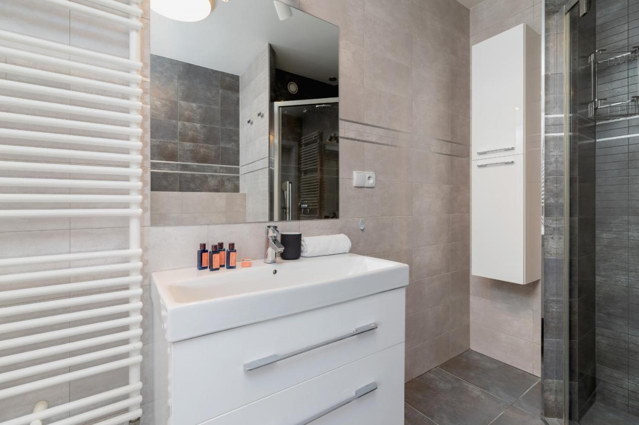 Politechnika Krakowska Apartment By Renters Prestige מראה חיצוני תמונה