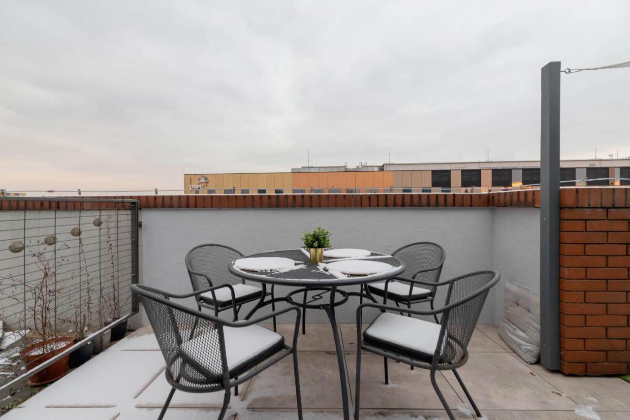 Politechnika Krakowska Apartment By Renters Prestige מראה חיצוני תמונה