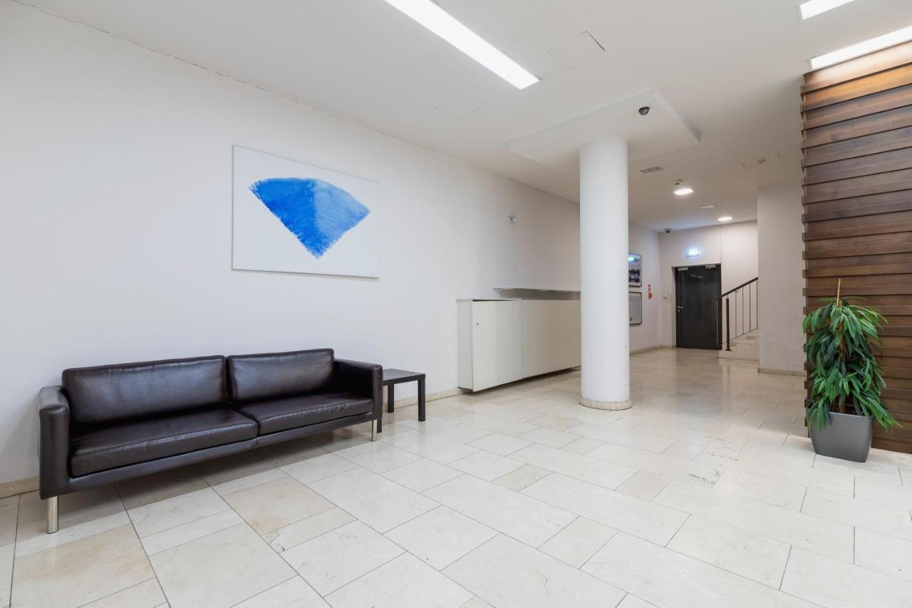 Politechnika Krakowska Apartment By Renters Prestige מראה חיצוני תמונה